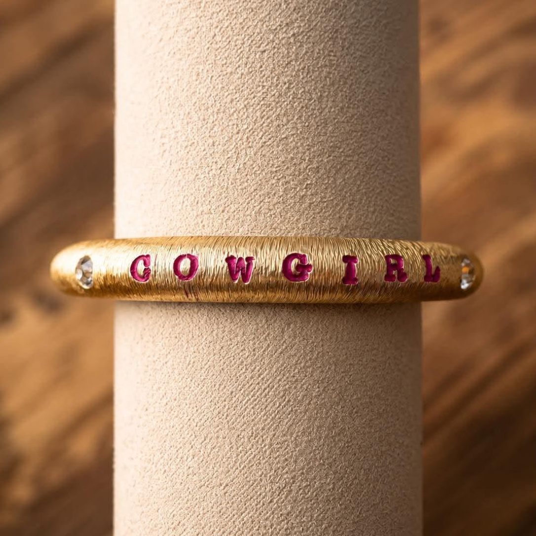 COWGIRL - Hunter's Gold Bull Ring Bracelet